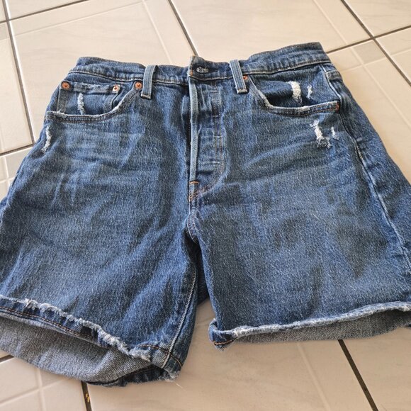 Levi's 501 Mid Thigh Cutoff Jean Shorts Salsa Middle 28 - Picture 2 of 6